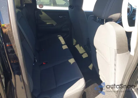 2023 Nissan Frontier Sv 4X4 z USA, uszkodzony, nr VIN 1N6ED1EK5PN673953